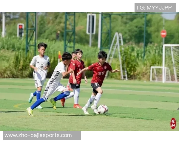 国家少年足球队奋勇争先展现青春风采助力中国足球未来发展